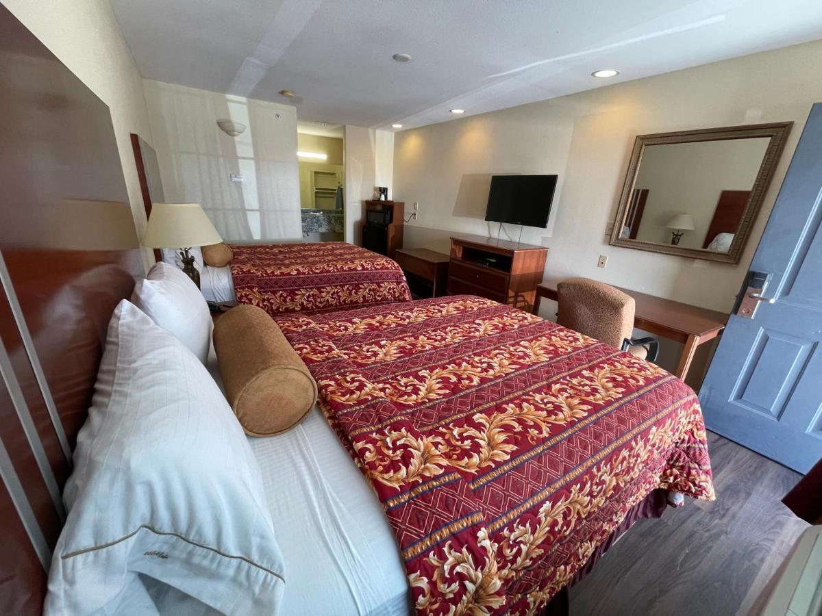 Riviera Inn And Suites エクステリア 写真