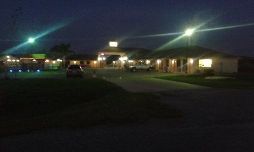 Riviera Inn And Suites エクステリア 写真